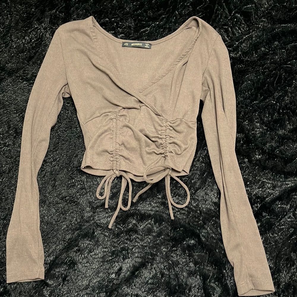 dark! brown long sleeve v neck